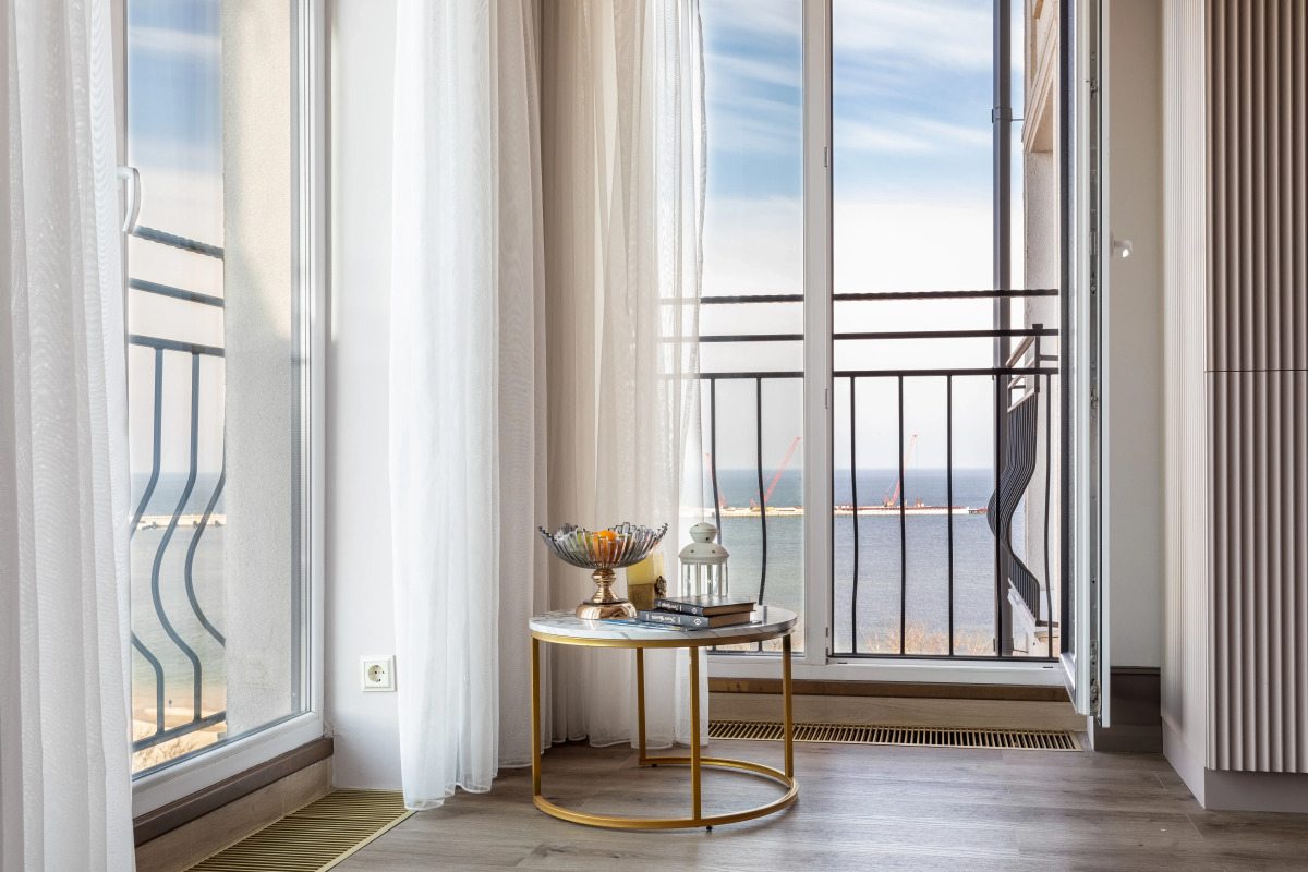 Квартира с Панорамным Видом на Море