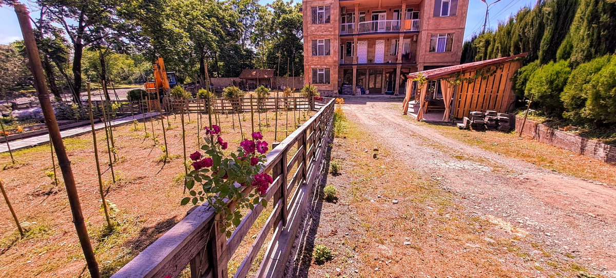 Апарт-отель Mtrediani Wine Lodge