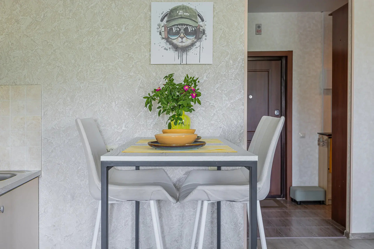 Квартира Студия с Огромной Парковочной зоной в 10 Мин.езды от Центра