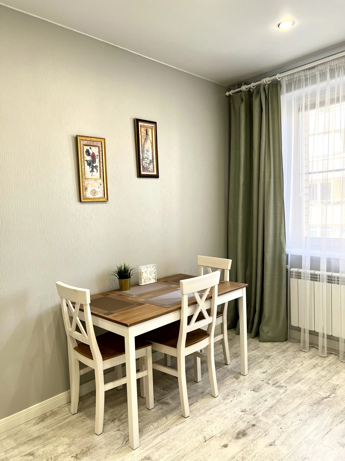 Апартаменты Уютная квартира на Хохлова 8