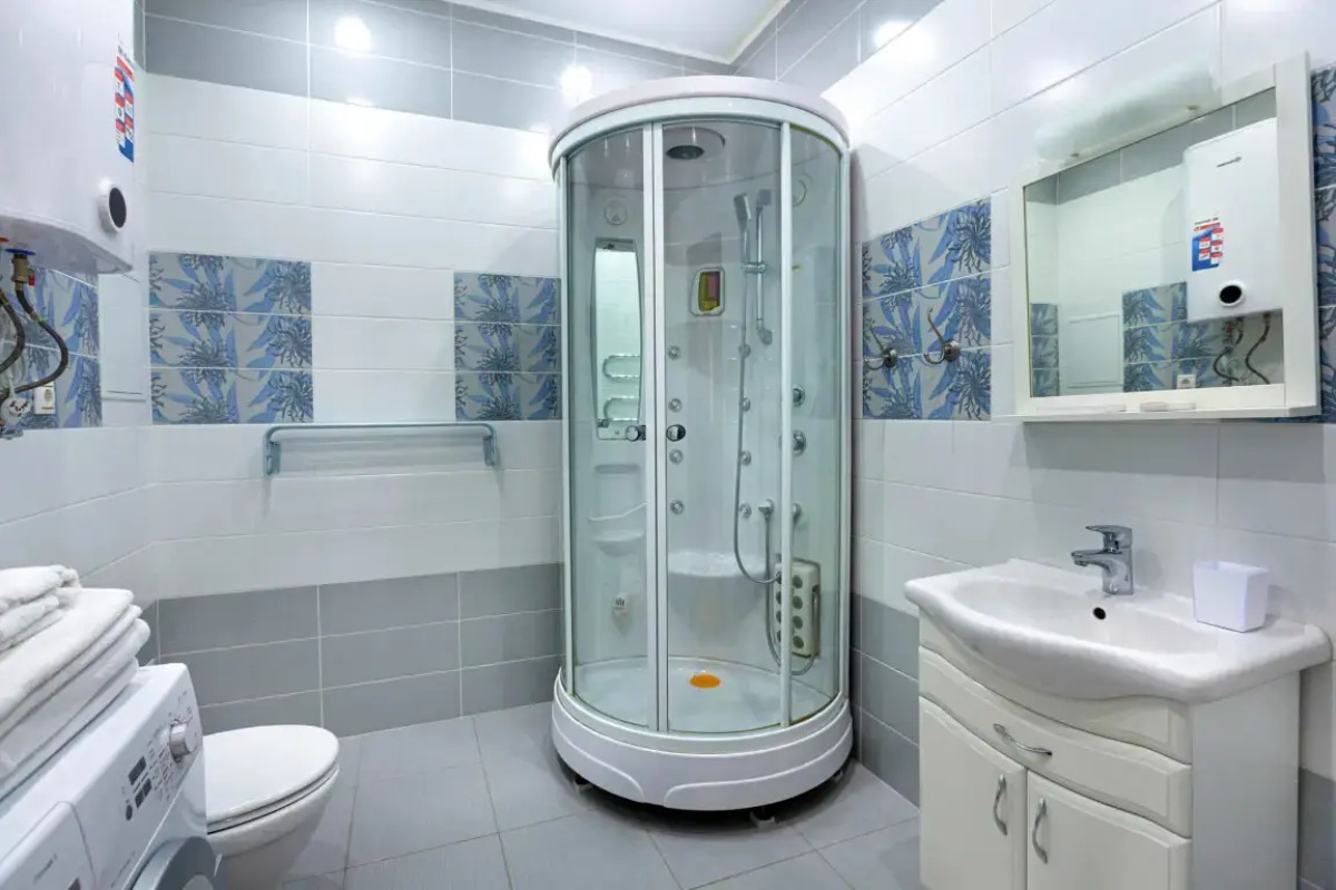 АПАРТАМЕНТЫ REHOME24 на 13 этаже с балконом