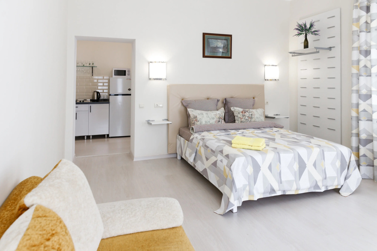 Апартаменты на Яна Грунта 1 -4/1