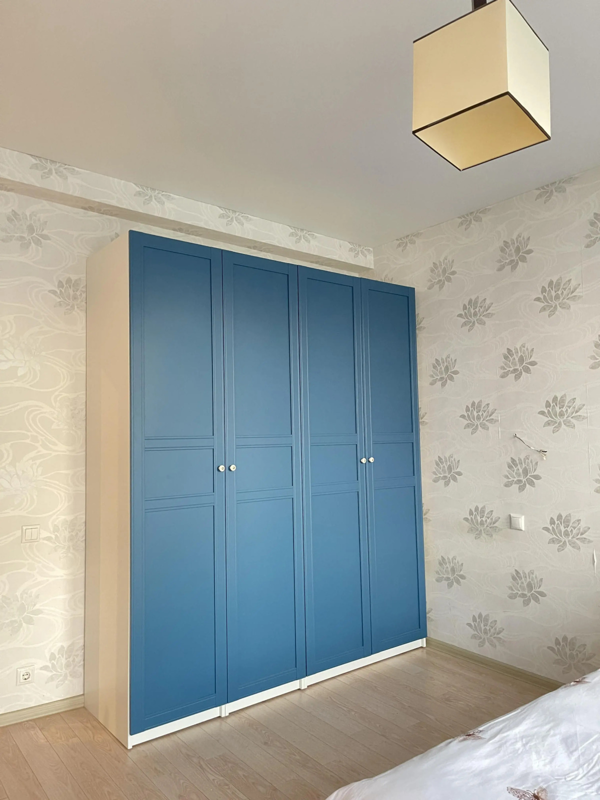 Апартаменты трёхкомнатные в центре города с балконом