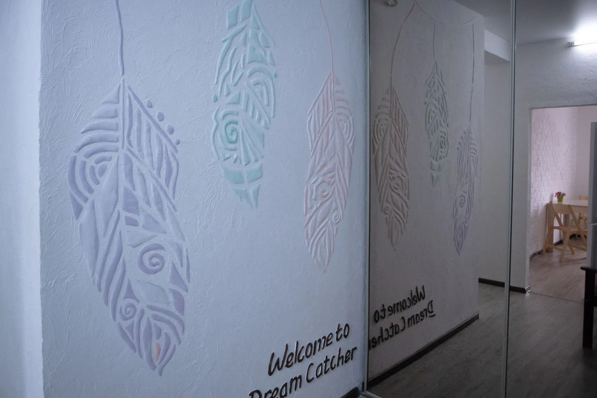 Апартаменты Атмосферные на набережной в доме с колоннами Ловец Снов 1