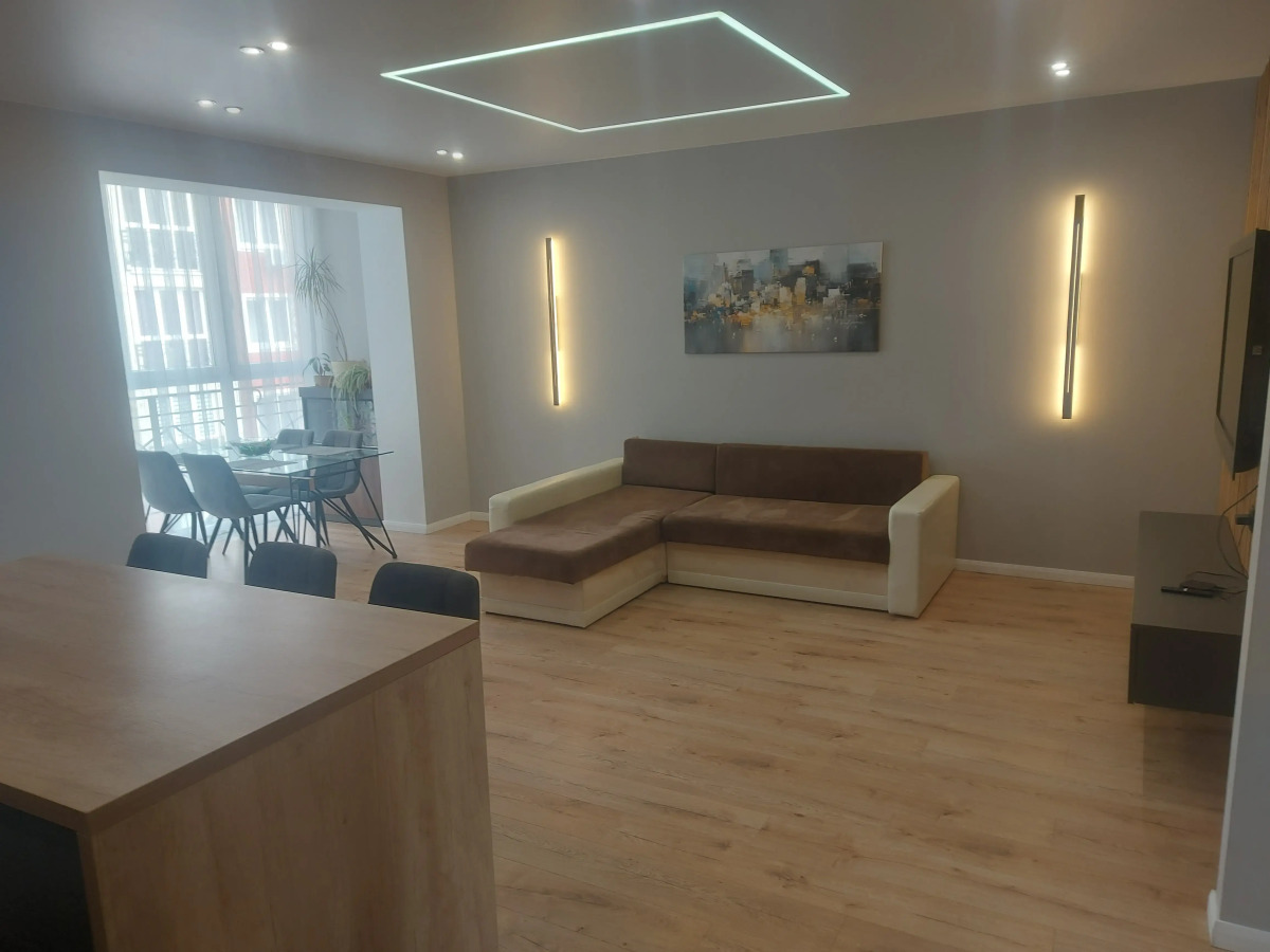 Квартира 90 кв.м. в жк Венеция