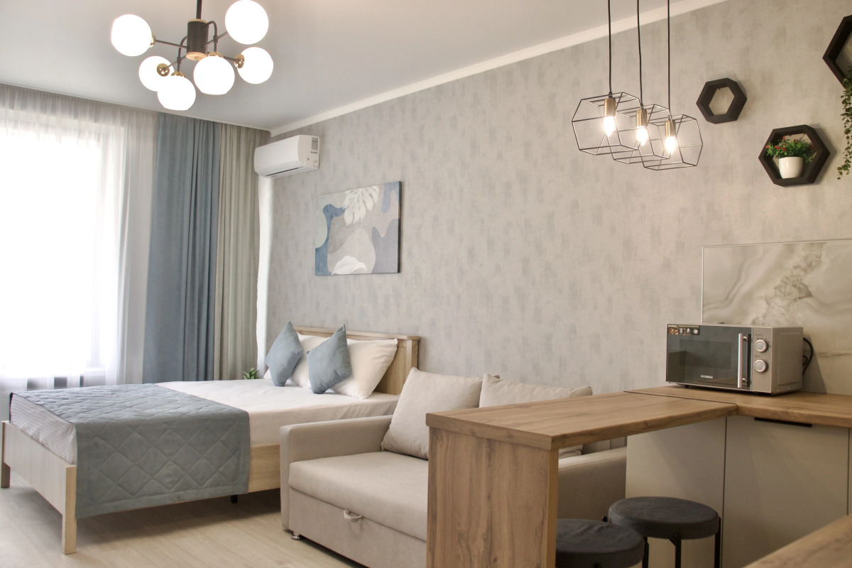 Апартаменты с бассейном у моря