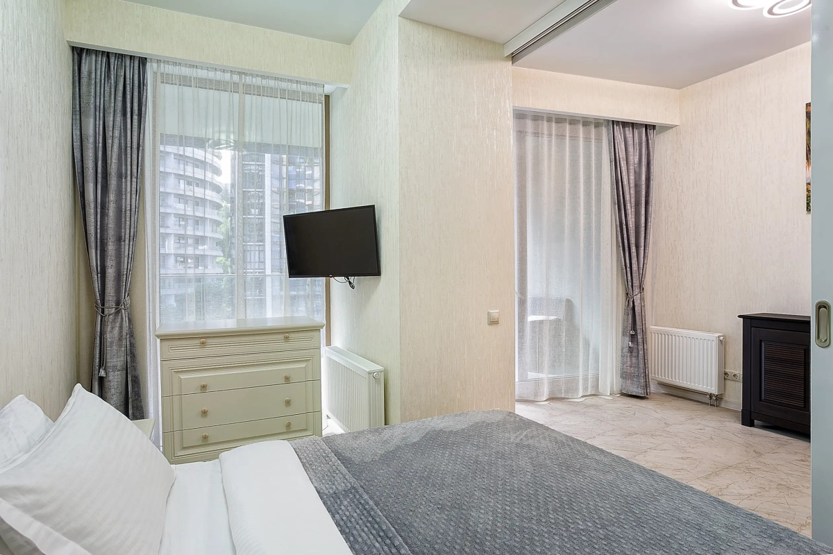 Апартаменты Зазеркалье Приморский Парк Ялта