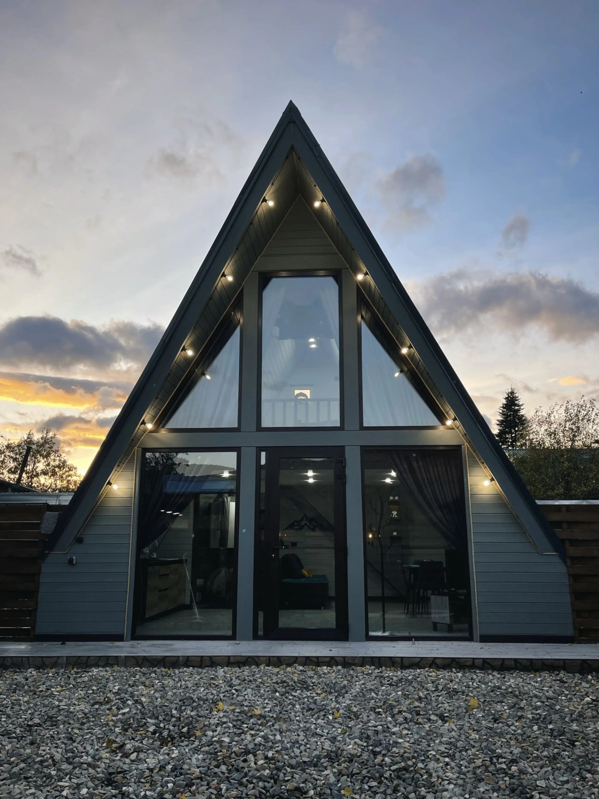 Частный дом Отражение гор