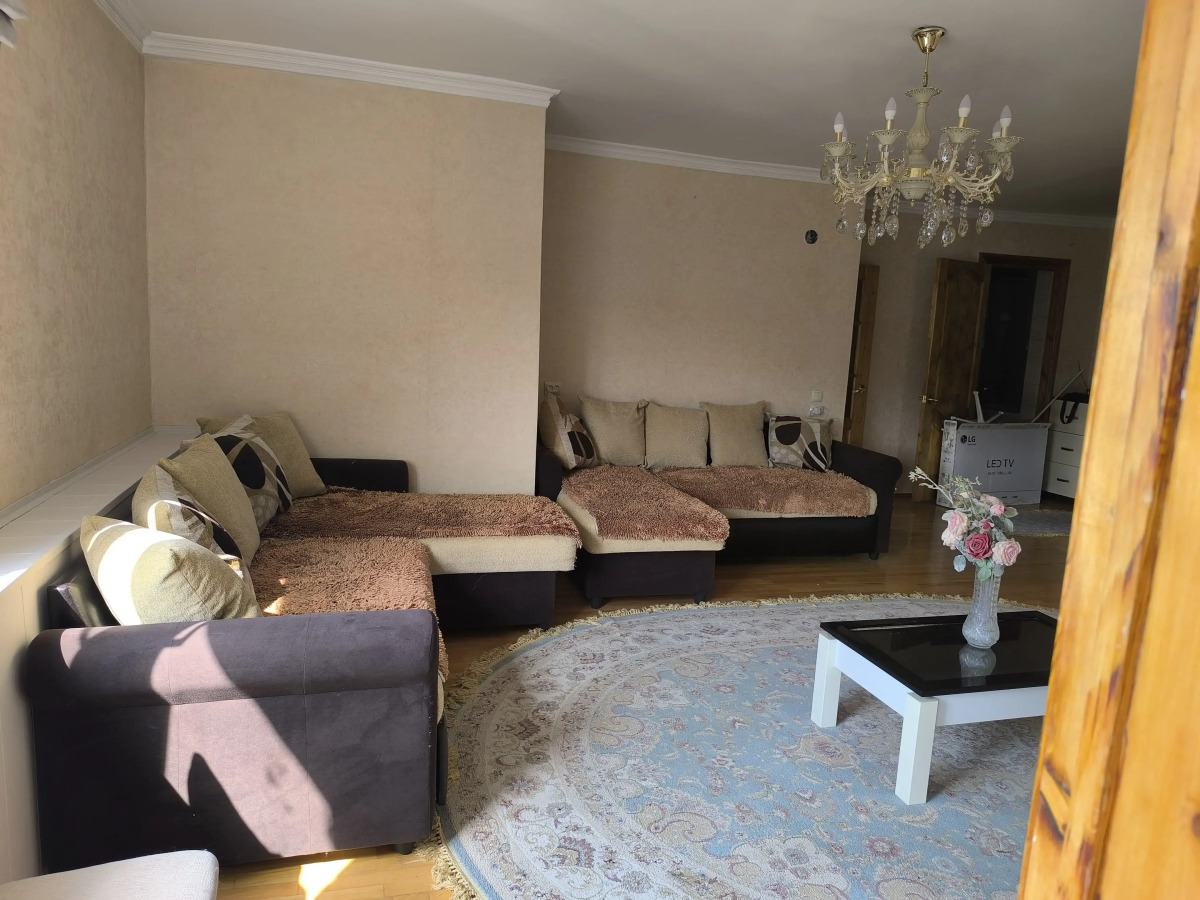 Квартира с видом на Кавказский хребет