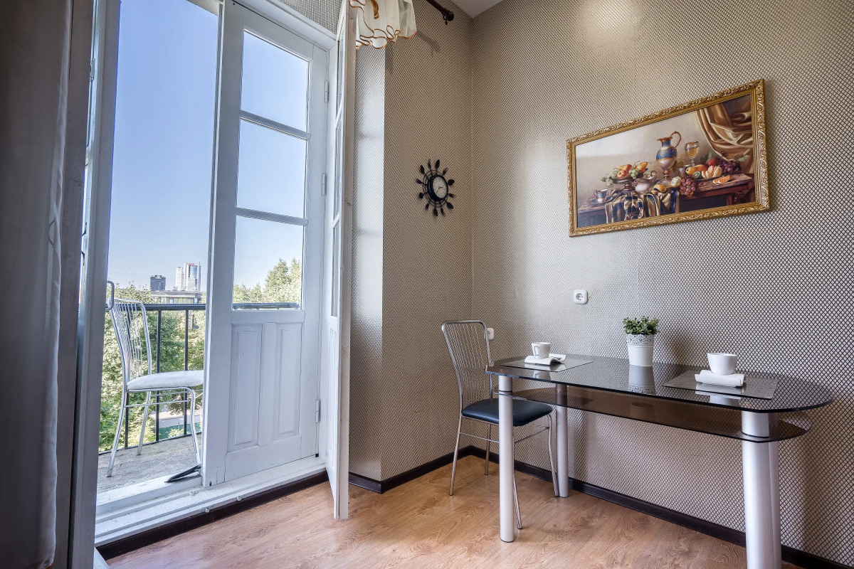 Апартаменты около Цума на Независимости