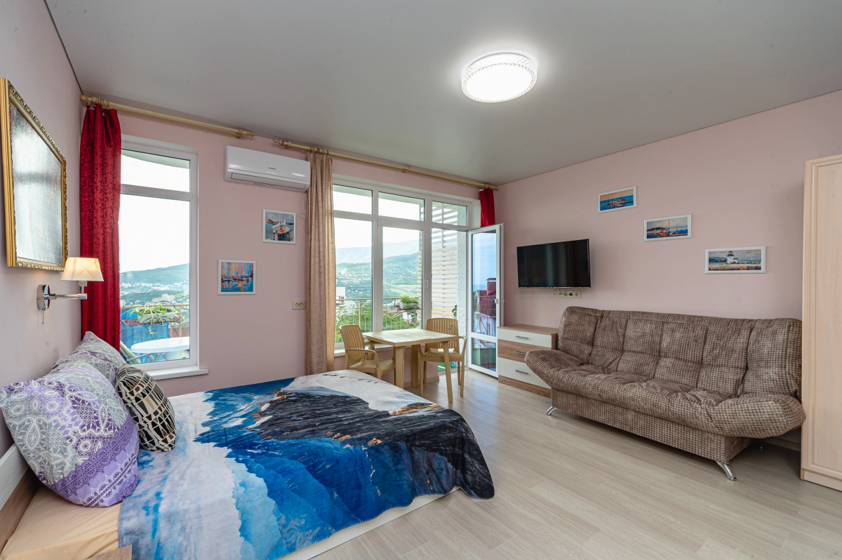 Гостевой дом Над Ялтой