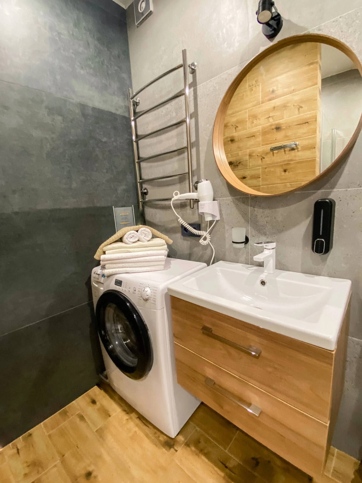 Квартира С Панорамным Видом на Озеро и Горы