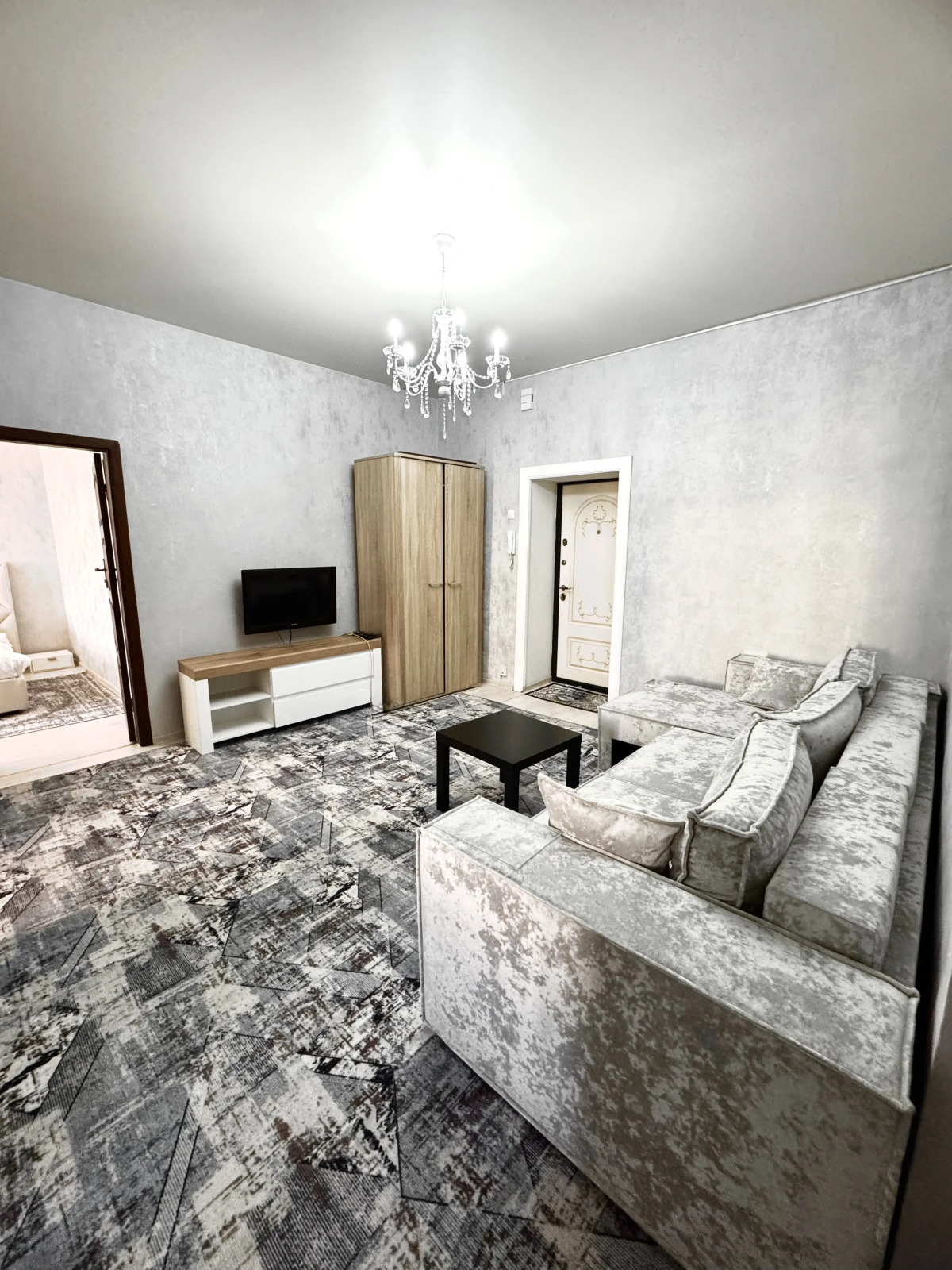 Апартаменты Уютные для всей семьи в самом сердце столицы с круглосуточным заселением на Проспекте Независимости 39