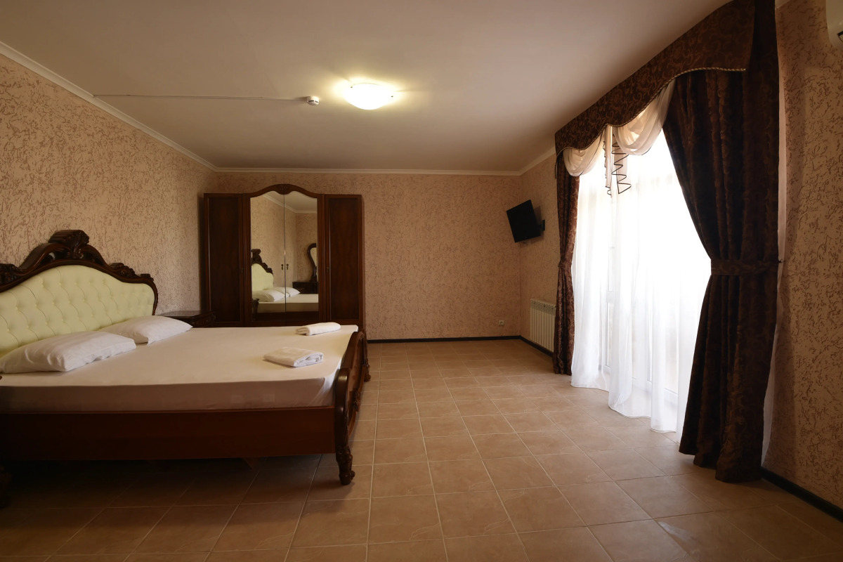 Отель Замок Азов