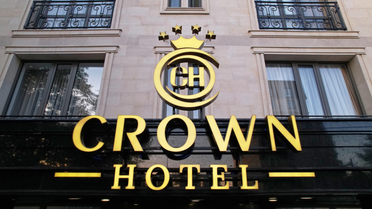 Отель Crown Hotel Bishkek