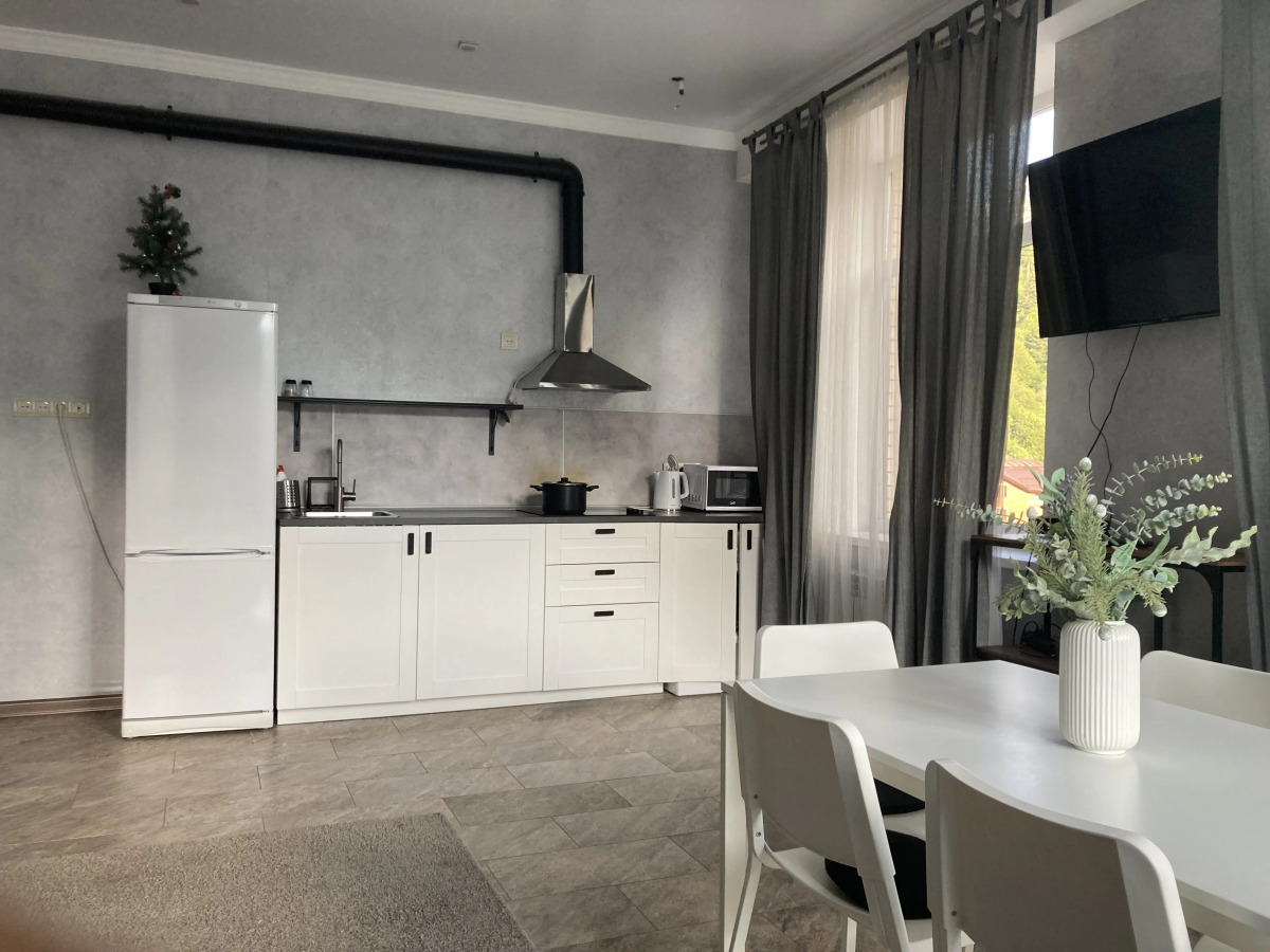 Квартира Евродвушка в центре Домбая с видом на горы