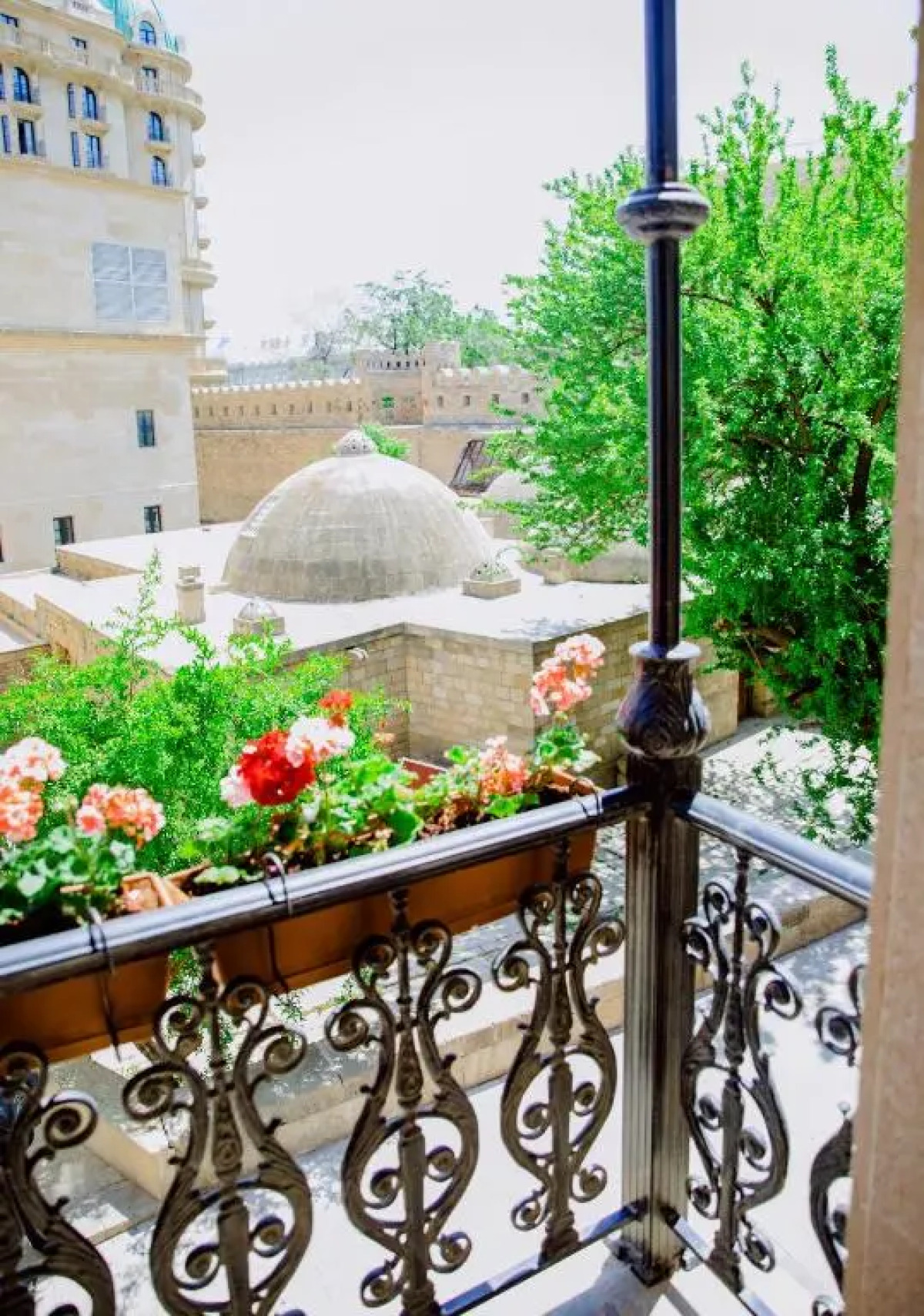 Royal Antique Boutique Hotel