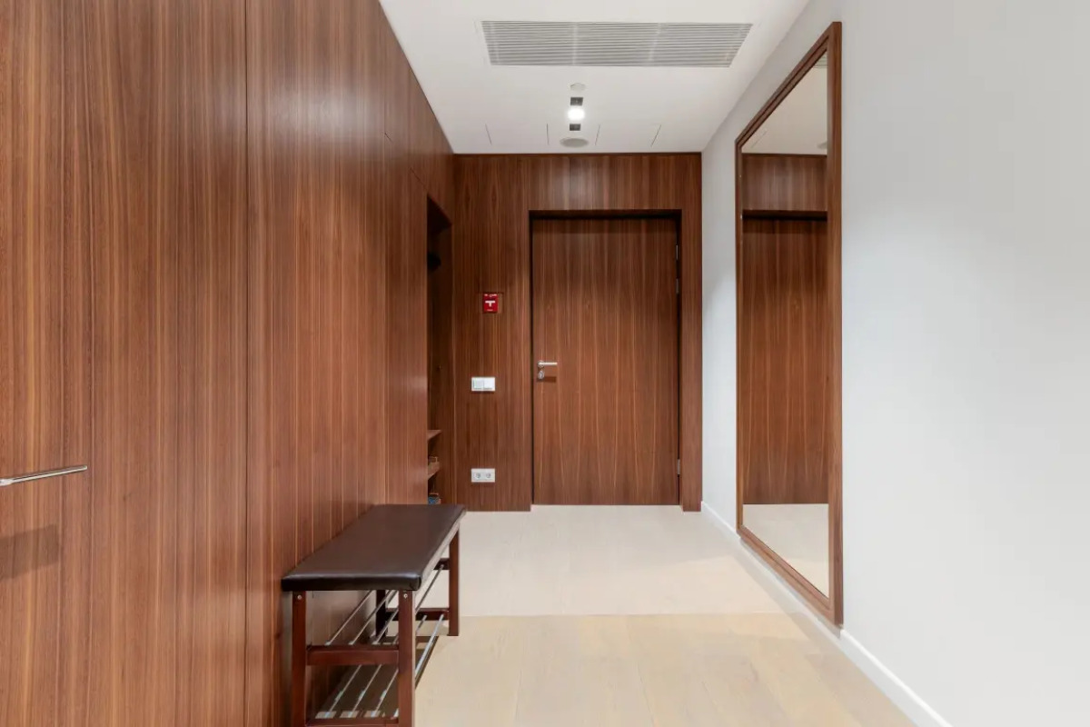 Студия для двоих на 74-м этаже