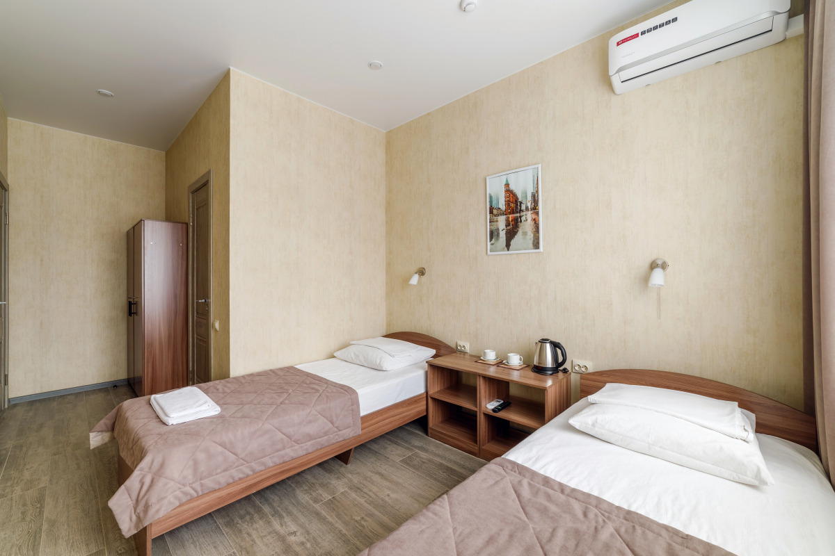 Отель Платон