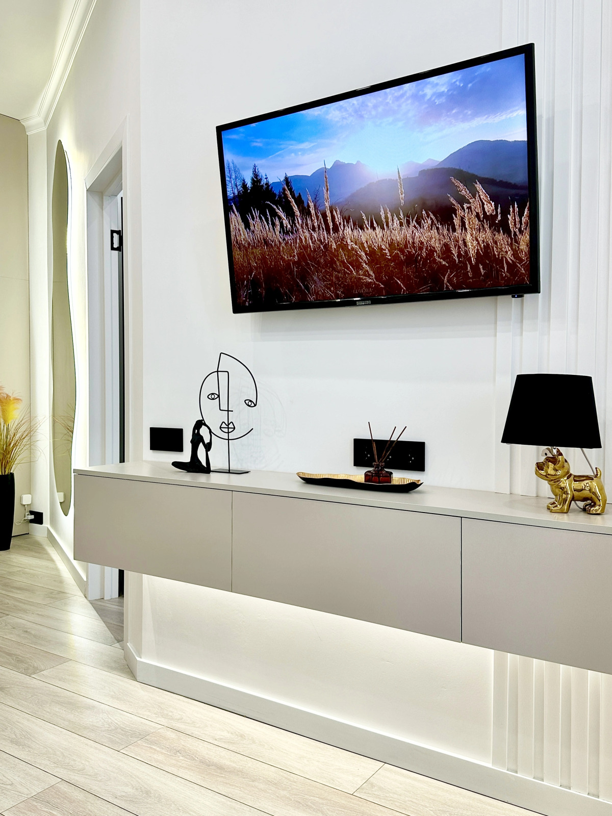 Апартаменты 158/4 Комфорт сити с двуспальной кроватью, диваном и красивым видом