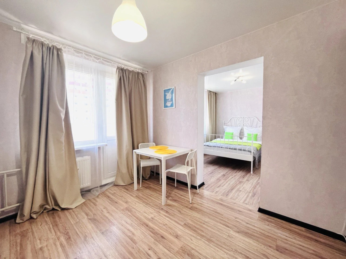 Апартаменты на Андреева 7 ЖК Суворовский