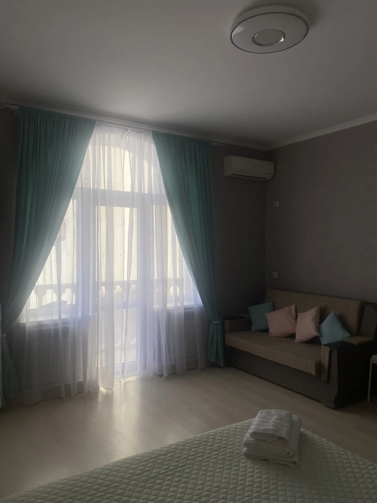 Апартаменты с балконом и видом на море