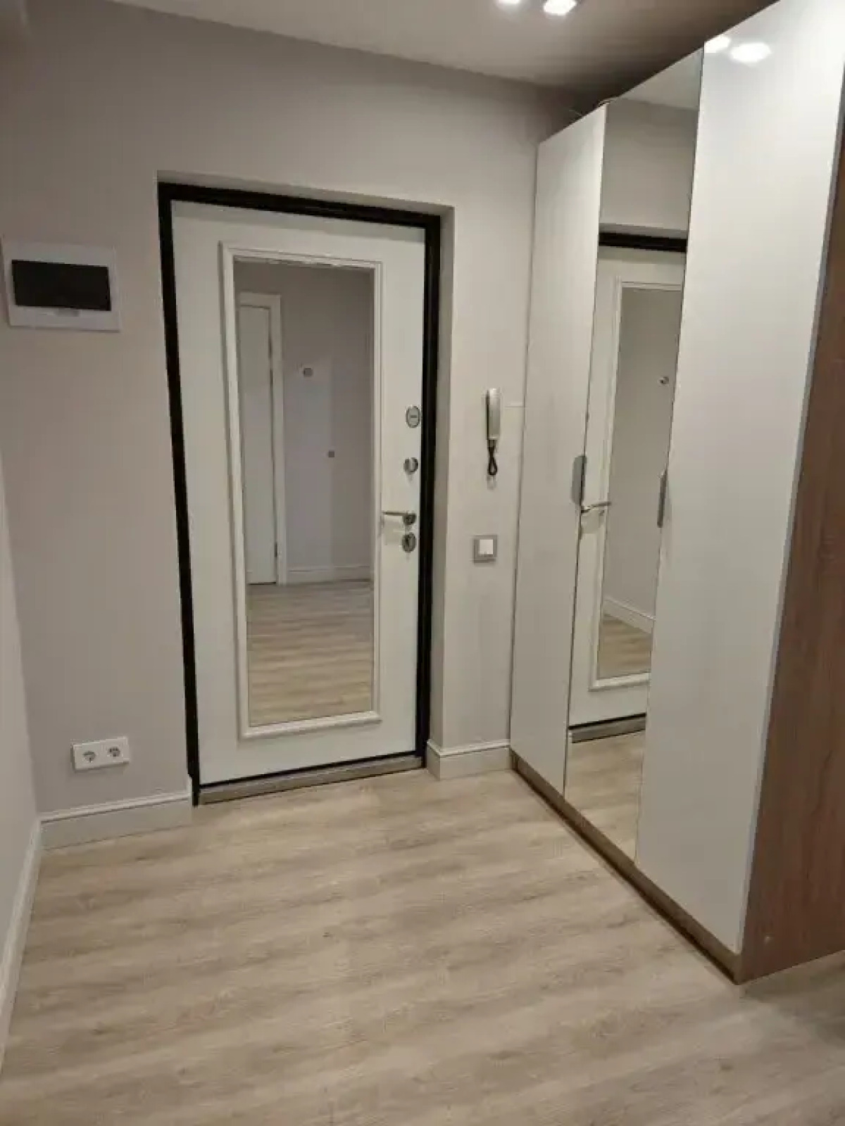 Апартаменты Карла Маркса 35