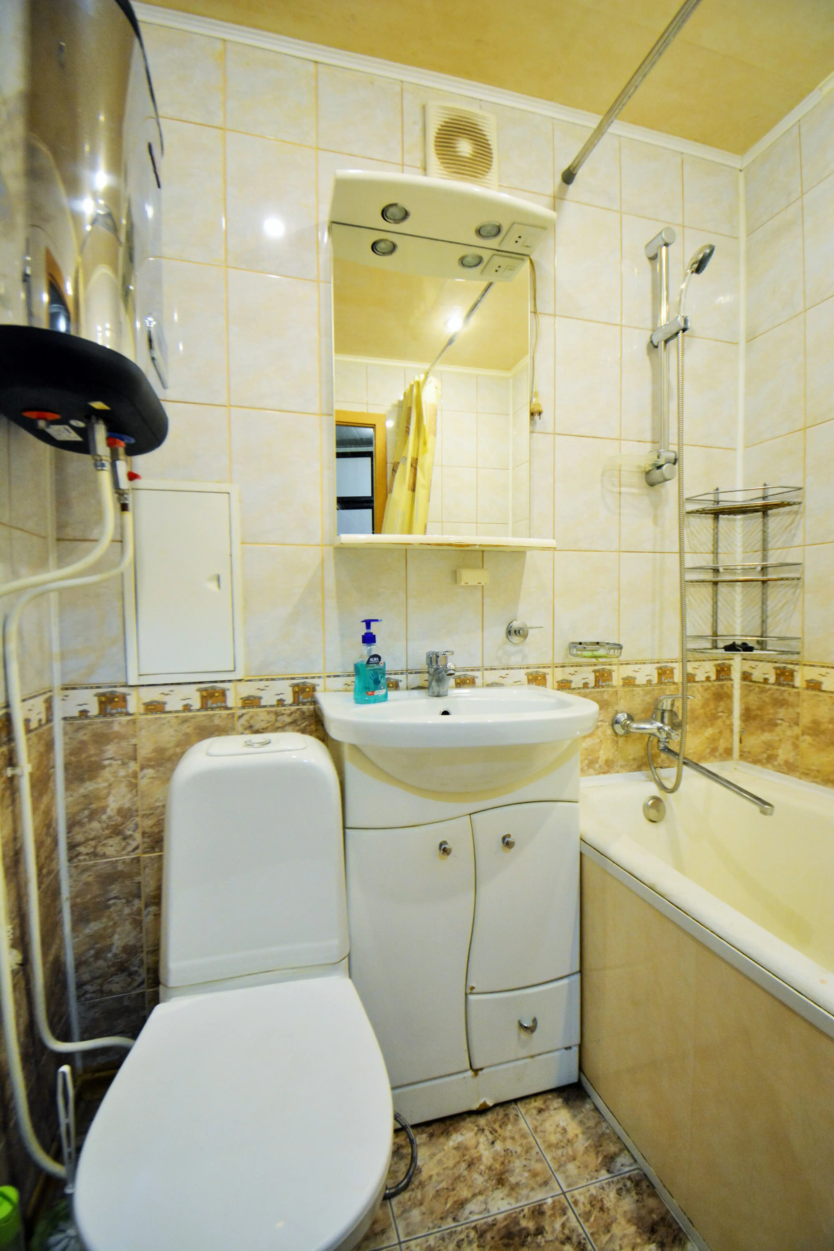 Квартира с Большой Кухней на Полярных Зорях