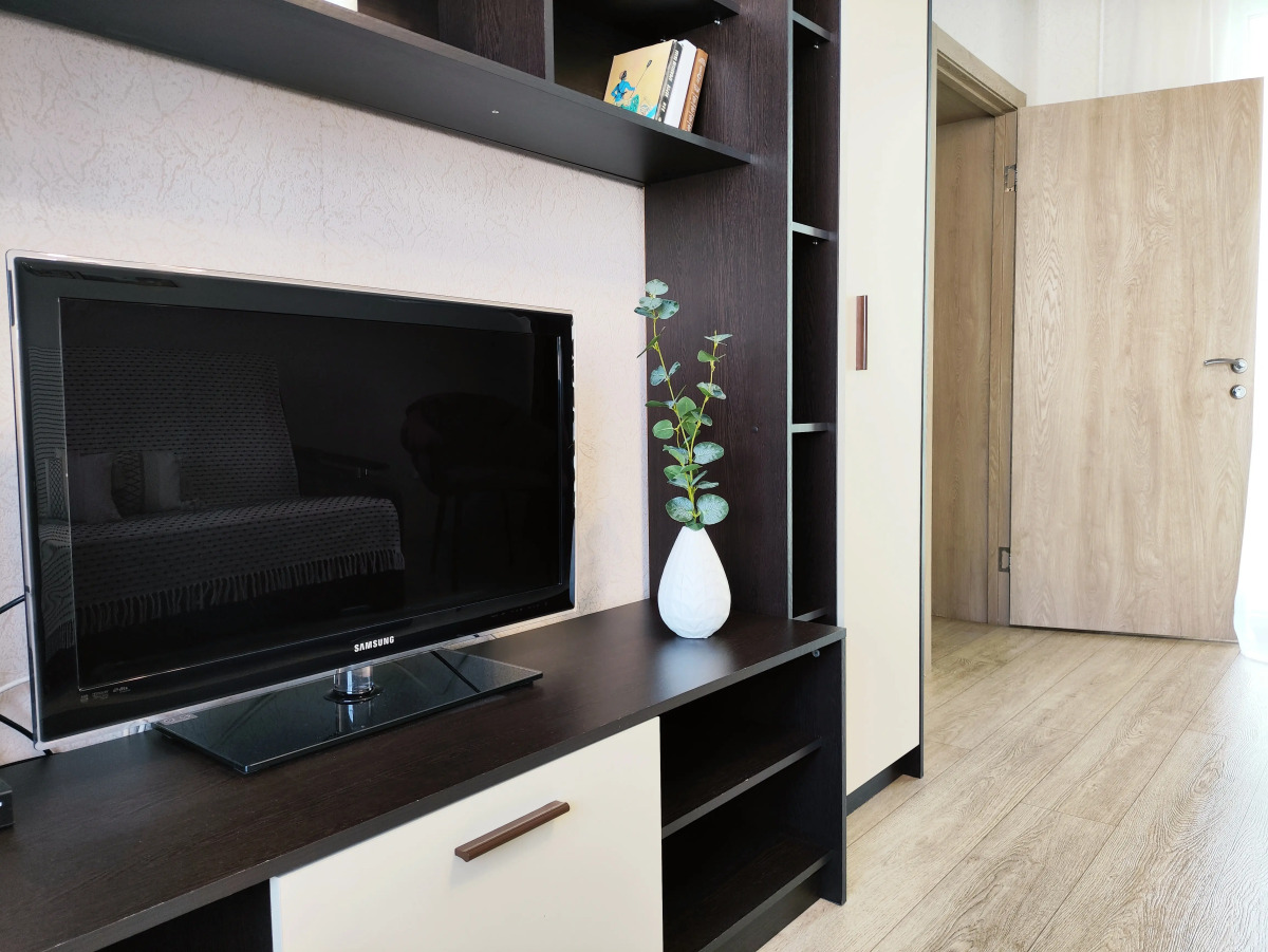 Квартира 2комнатная Левый  Берег у М4 6спал Мест