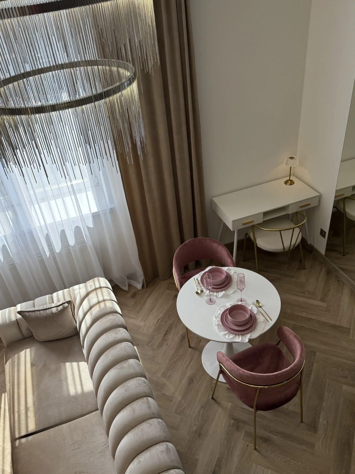 Апартаменты Двухуровневая студия KrasLoft в ЖК Преображенский на троих