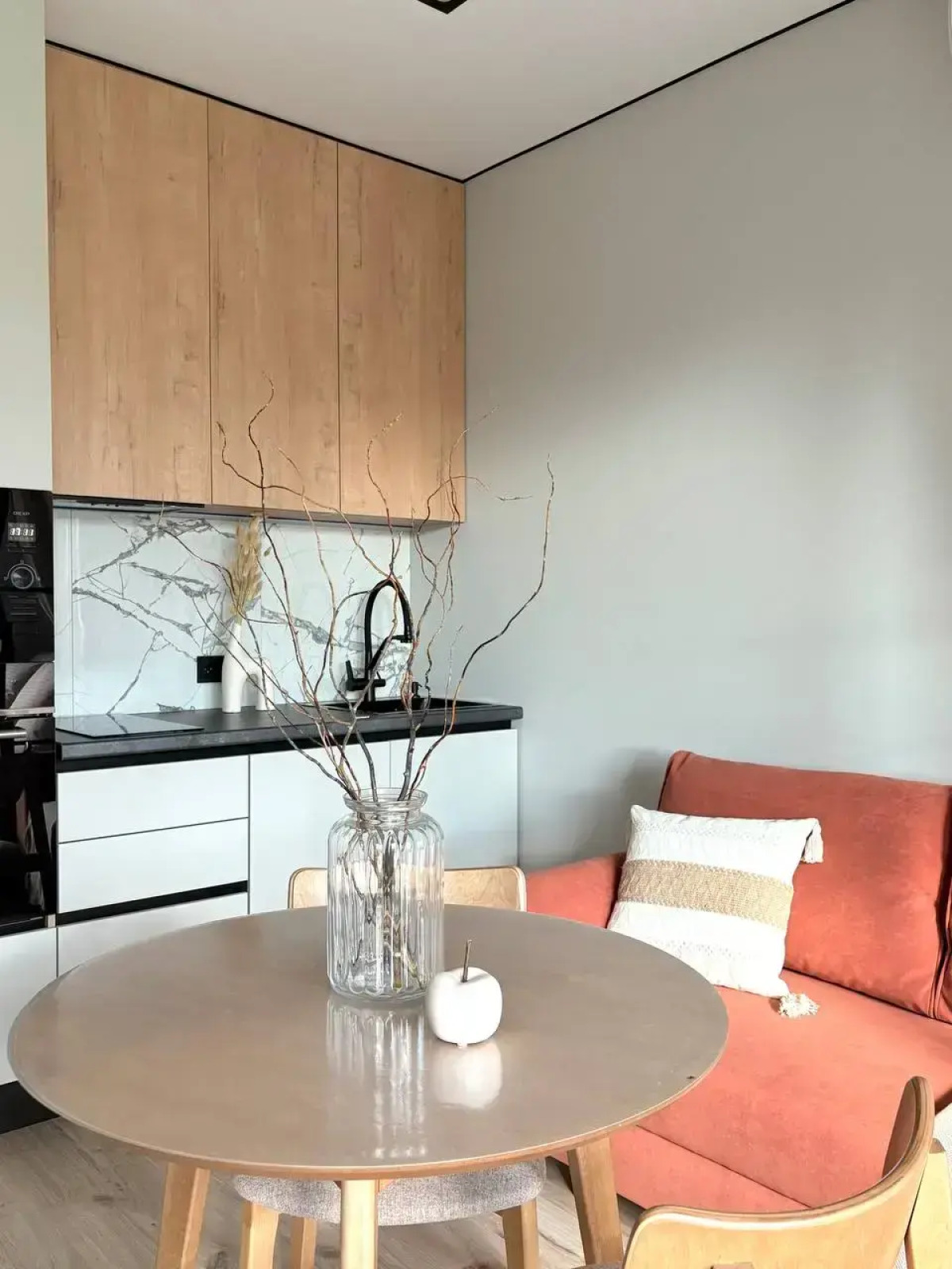 Апартаменты стильные с дизайнерским ремонтом вместимостью до 4 гостей 10 минут до центра города