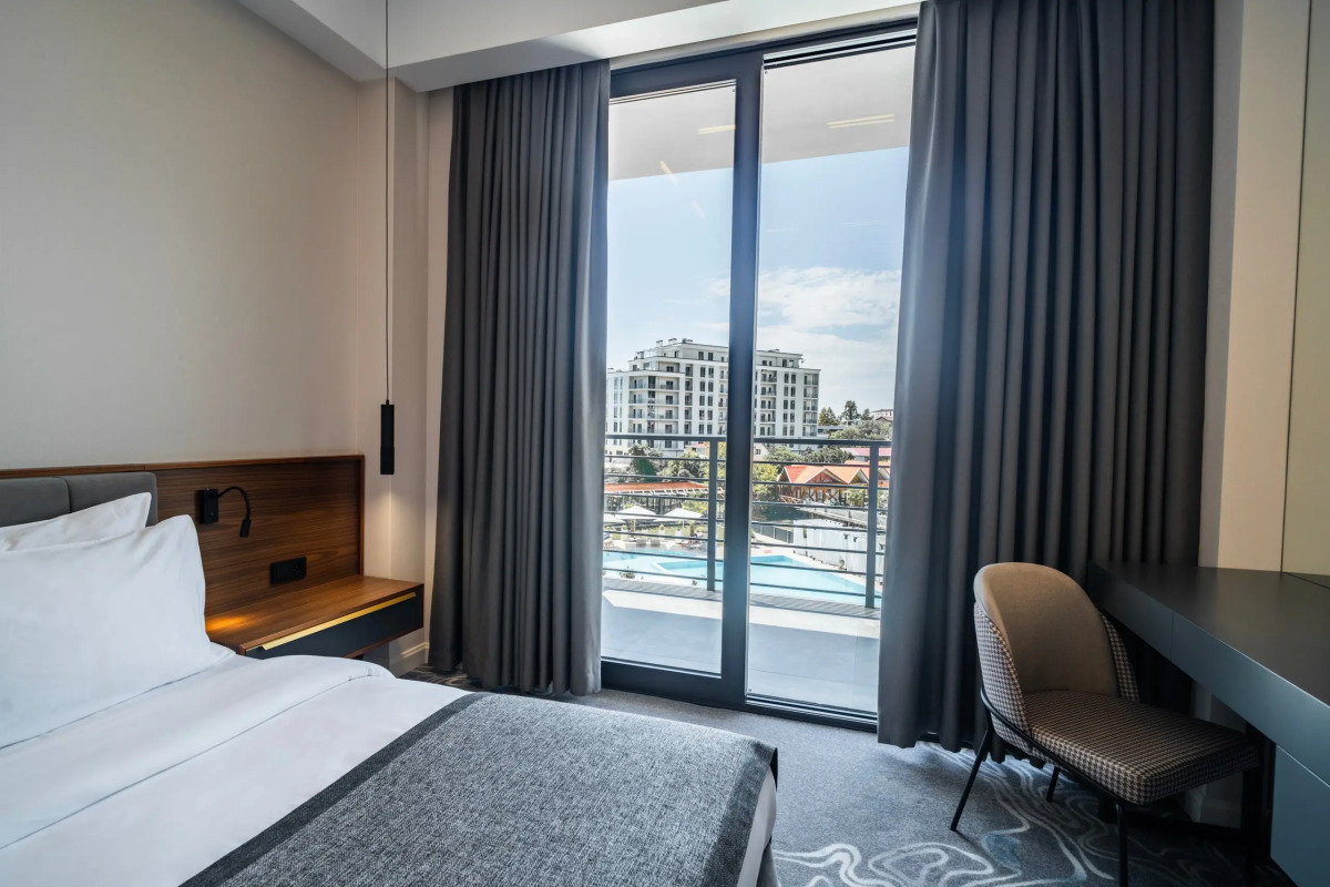 Отель Riviera Hotel