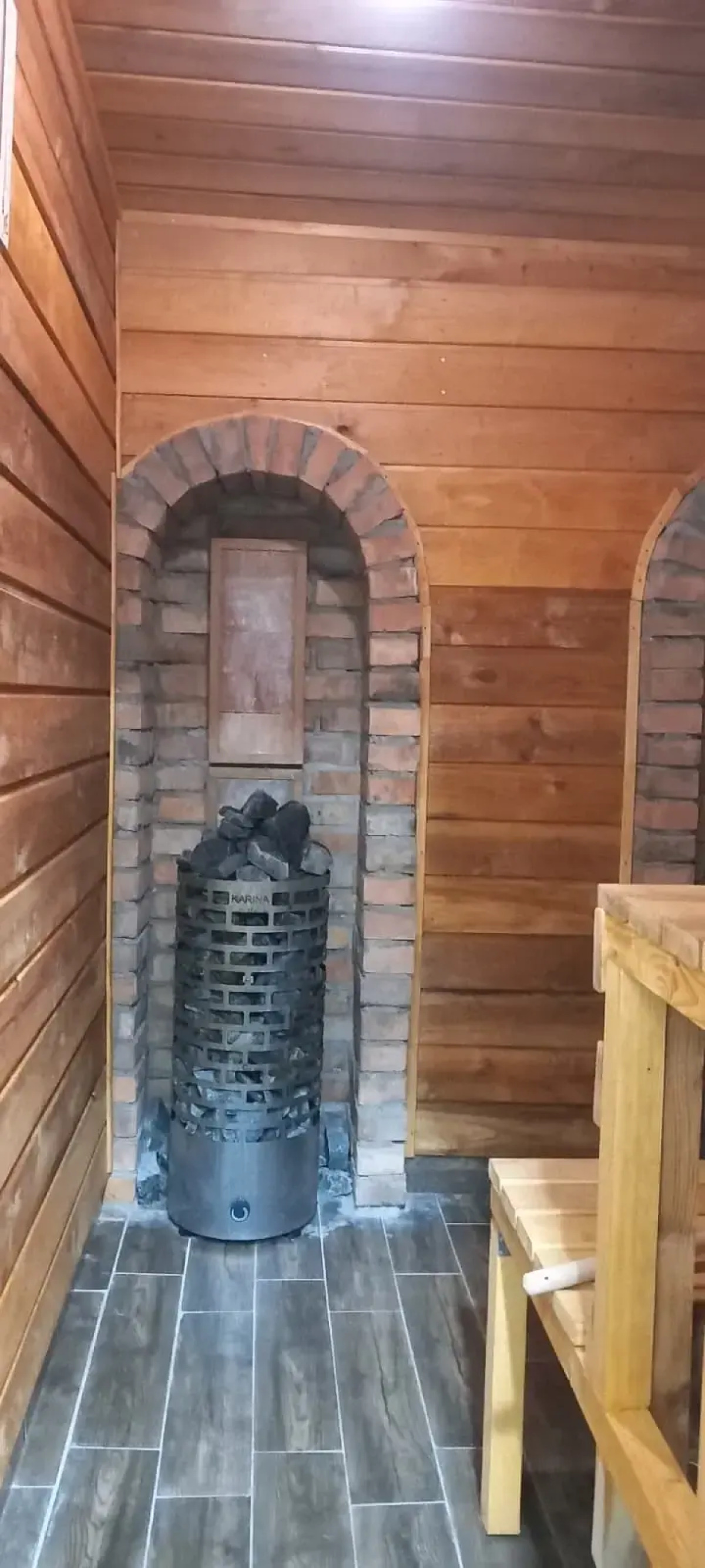 Гостиница В Городе N