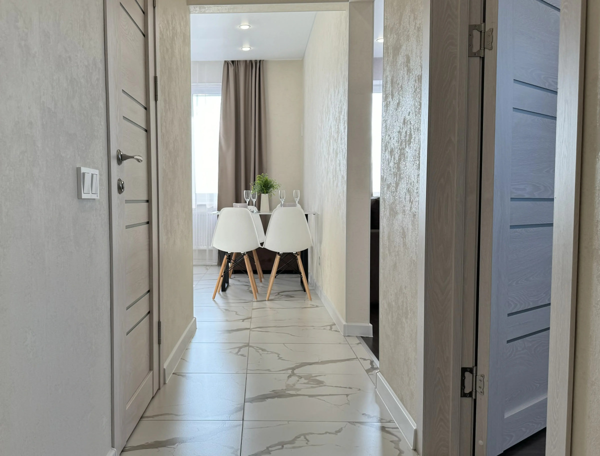 Квартира Рядом с Метро и Видом на Закат