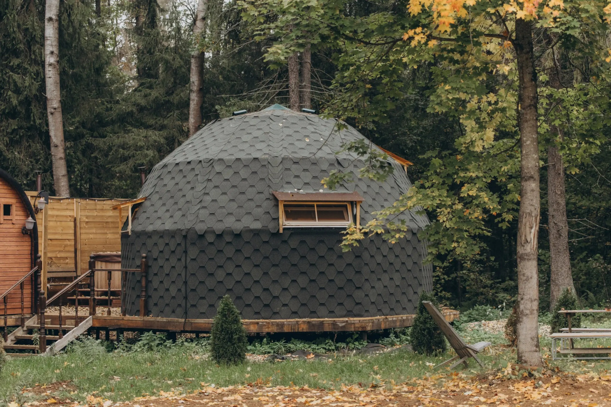 Шале Сфера Агат в лесу на Живописной улице