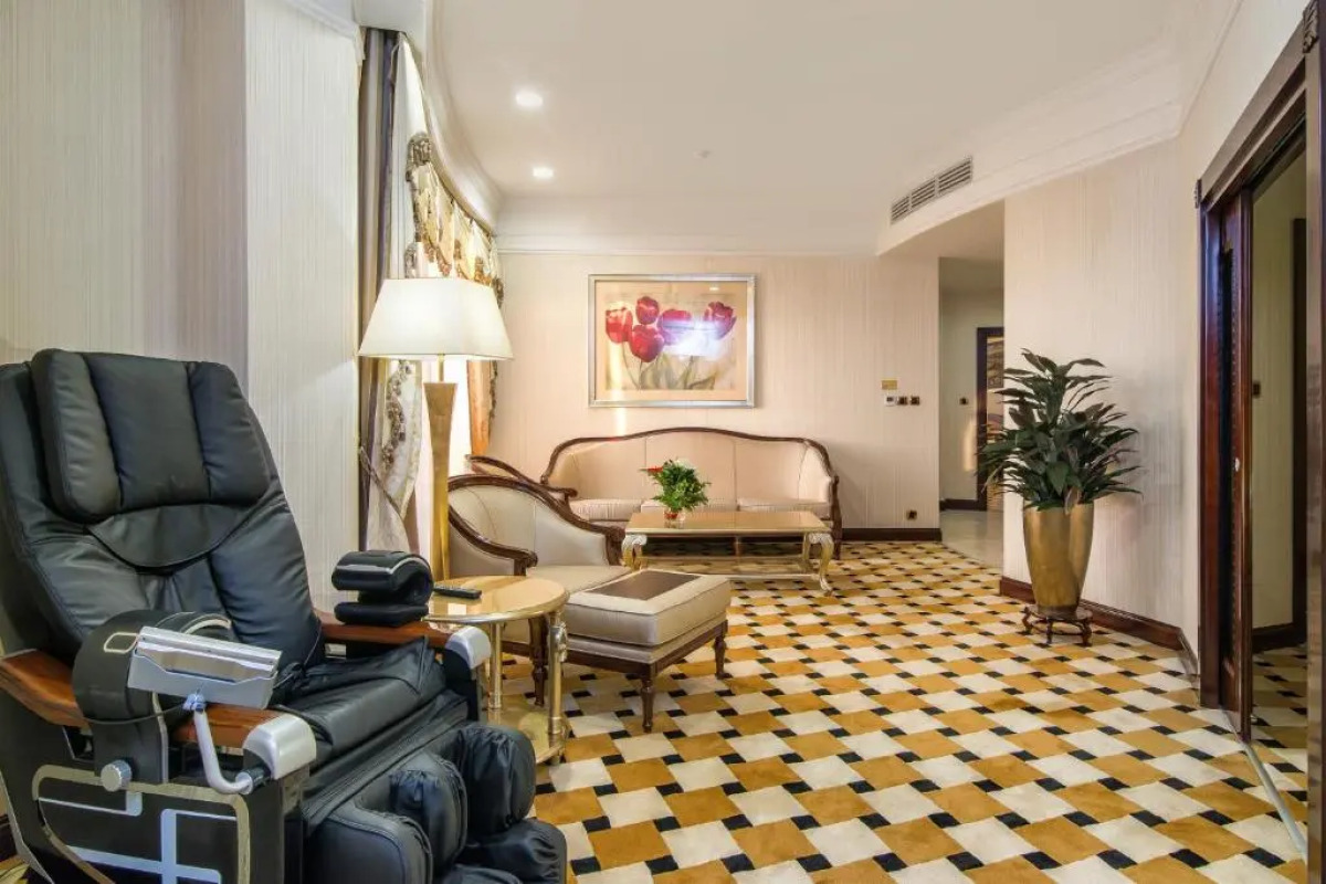 Royal Tulip Алматы