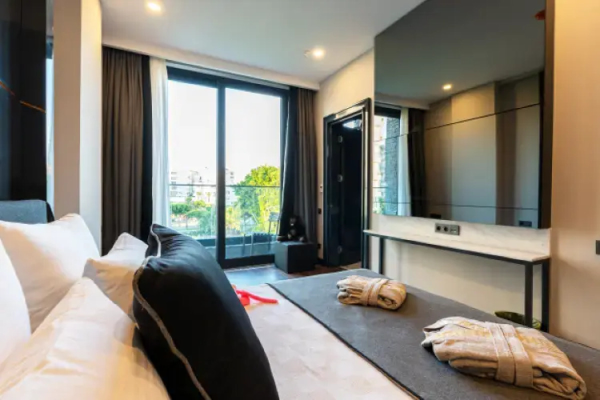 Отель Lucky Monkey