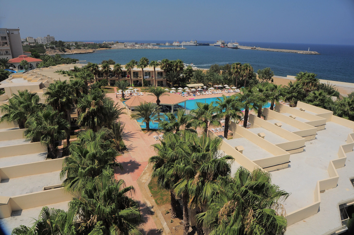 Отель Oscar Resort