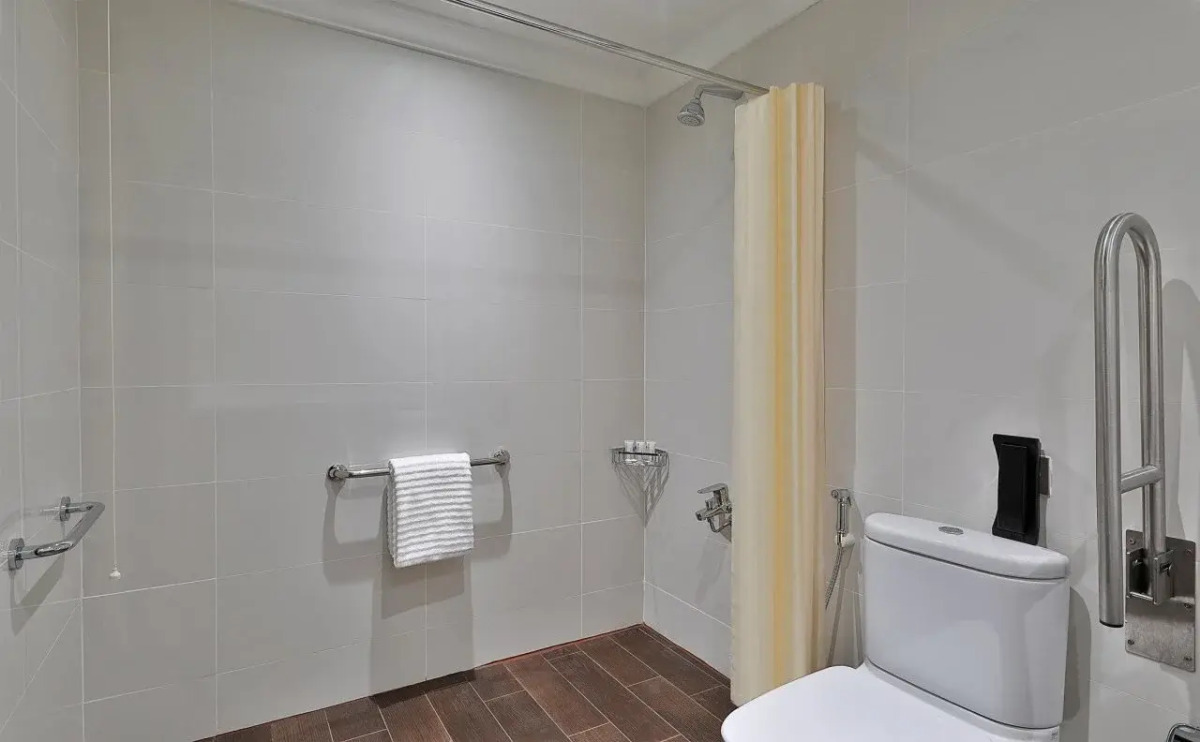 Отель Le Méridien Mina Seyahi Beach Resort & Waterpark