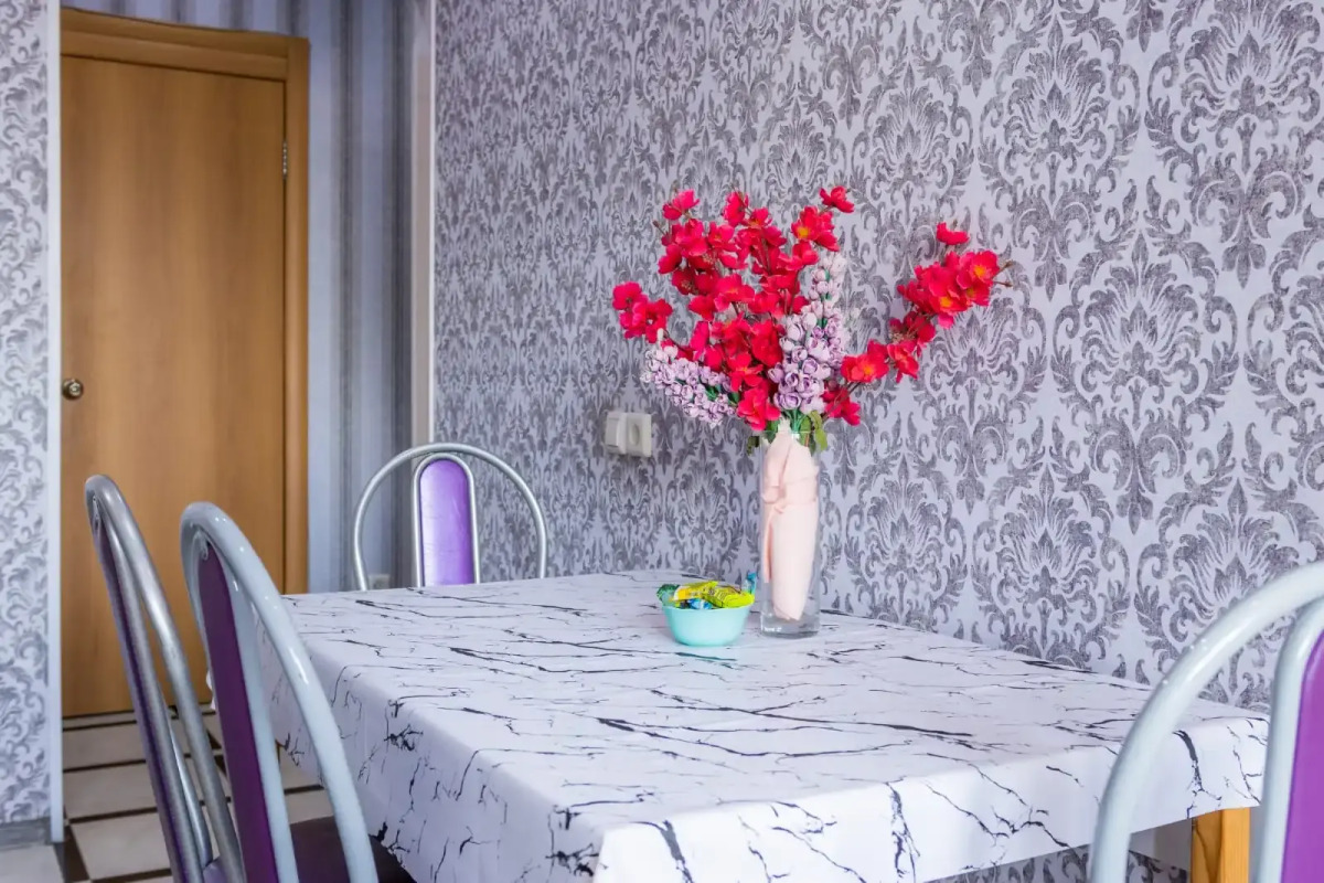 Апартаменты в Новом доме, 3 раздельных спальных места, до метро 5 минут пешком бонус кофемашина