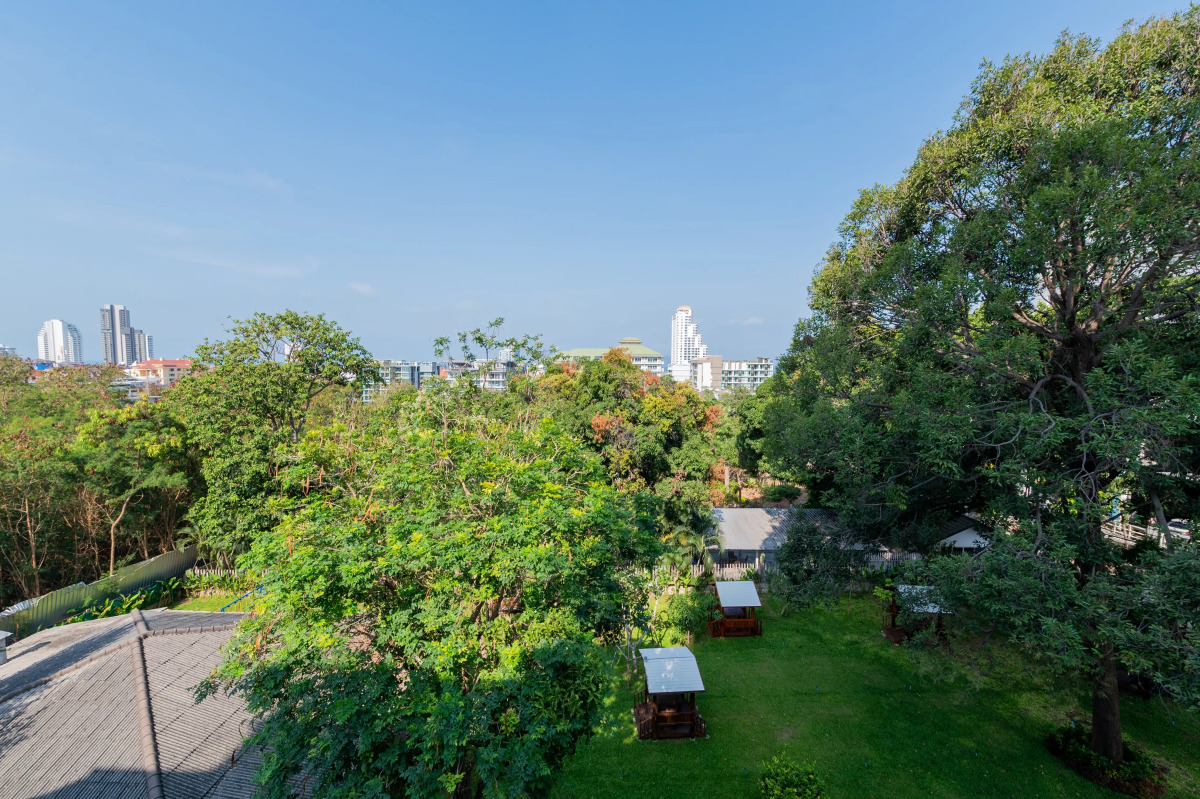 Отель Hillside Resort Pattaya