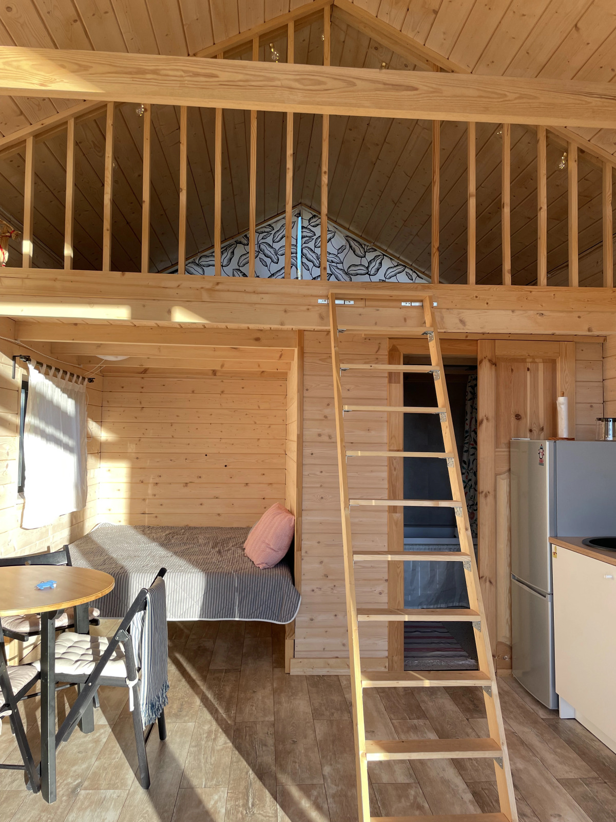 Дом Уютный домик у Игоры, белый