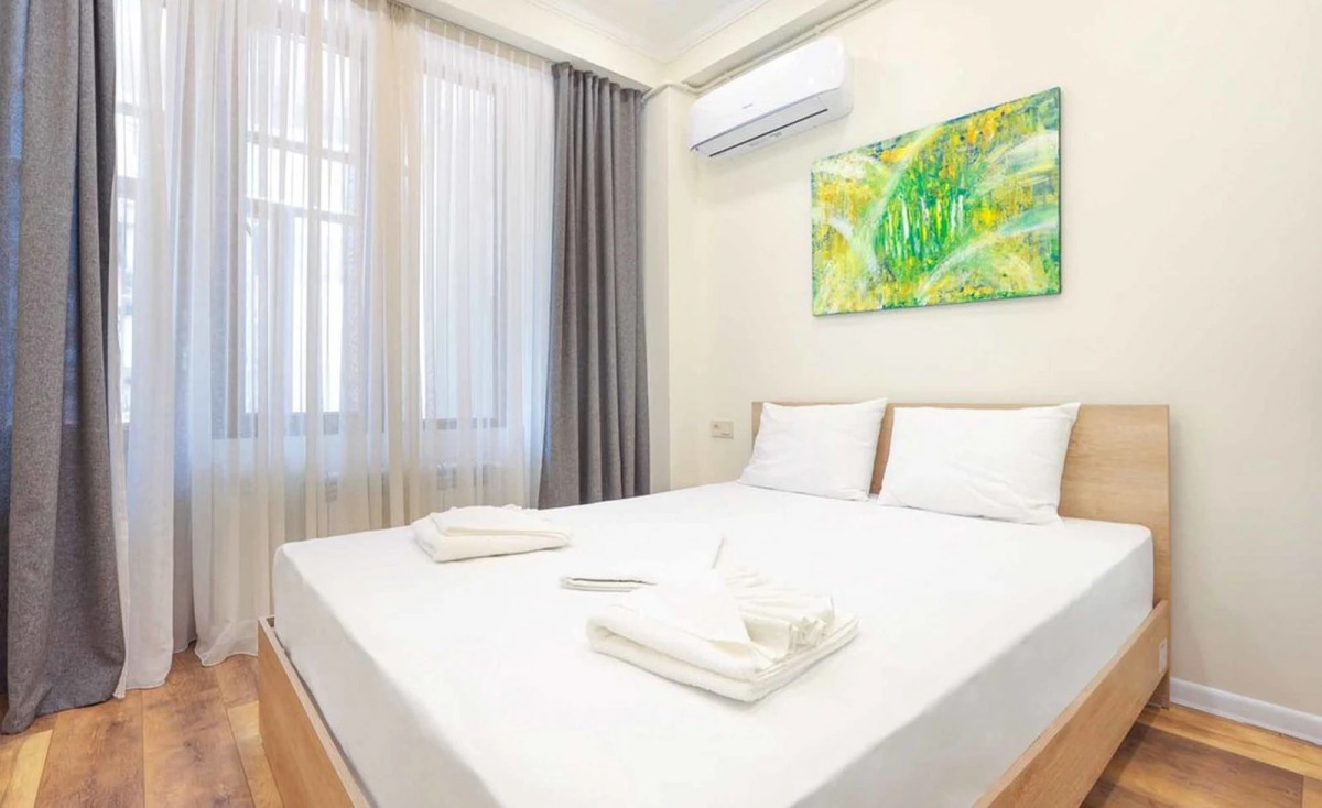 Апартаменты on Yekmalyan Str. 1-23/2