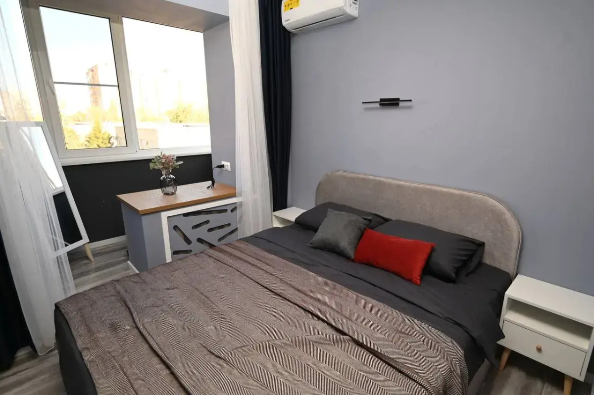 Квартира с дизайнерским ремонтом Rent House в центре