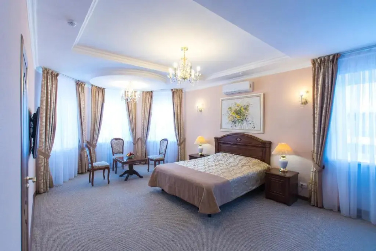 Отель Виноград