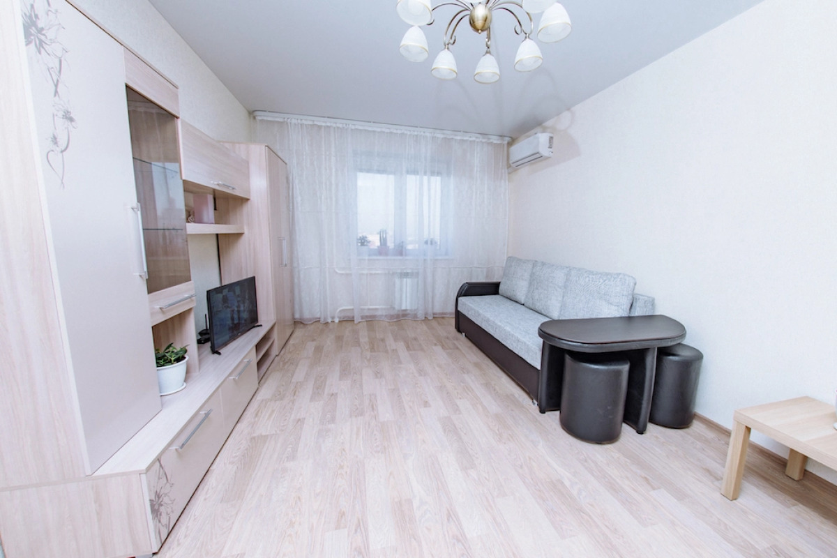 Апартаменты One-bedroom in the center of Orenburg Lukiana Popova 103