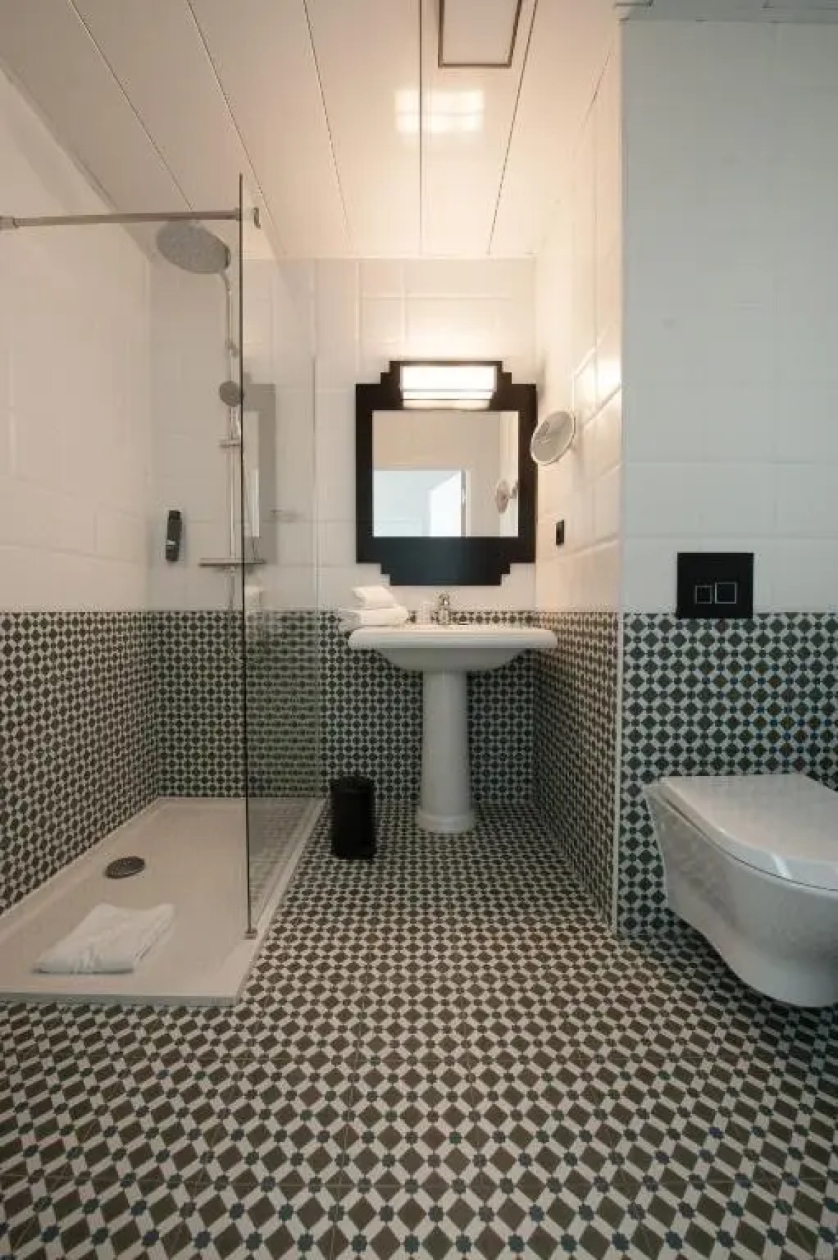 Отель Best Western Journel Antibes