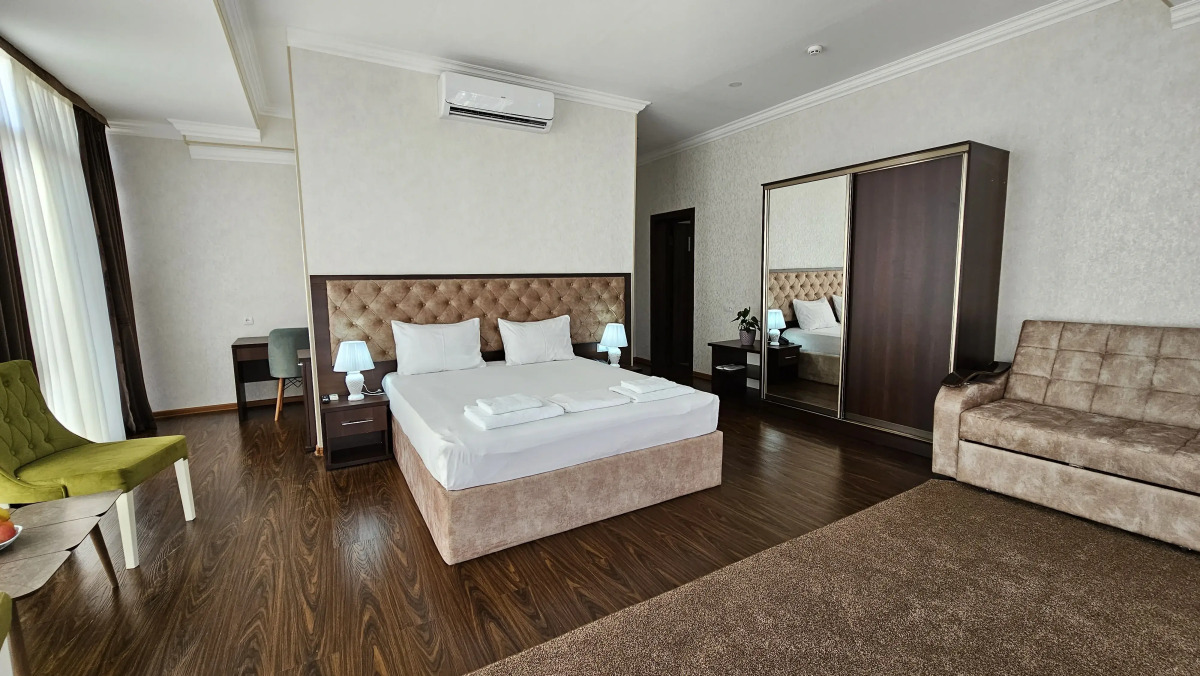 Отель Grand Turon Plaza