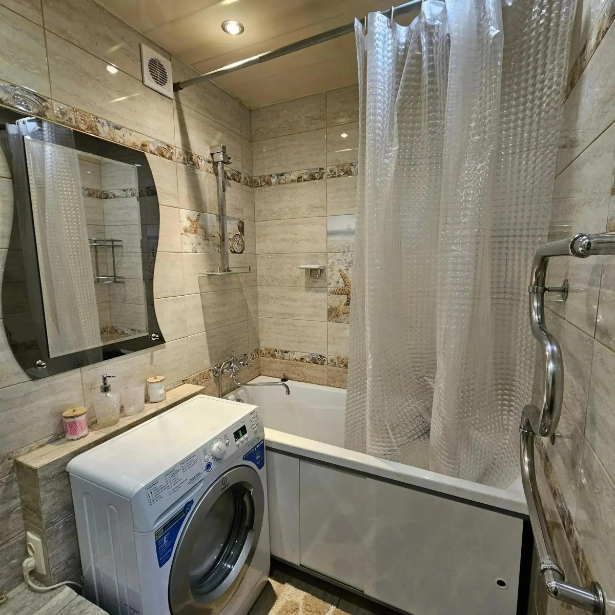 Квартира Теплый Берег Большая двухкомнатная квартира возле пляжа.