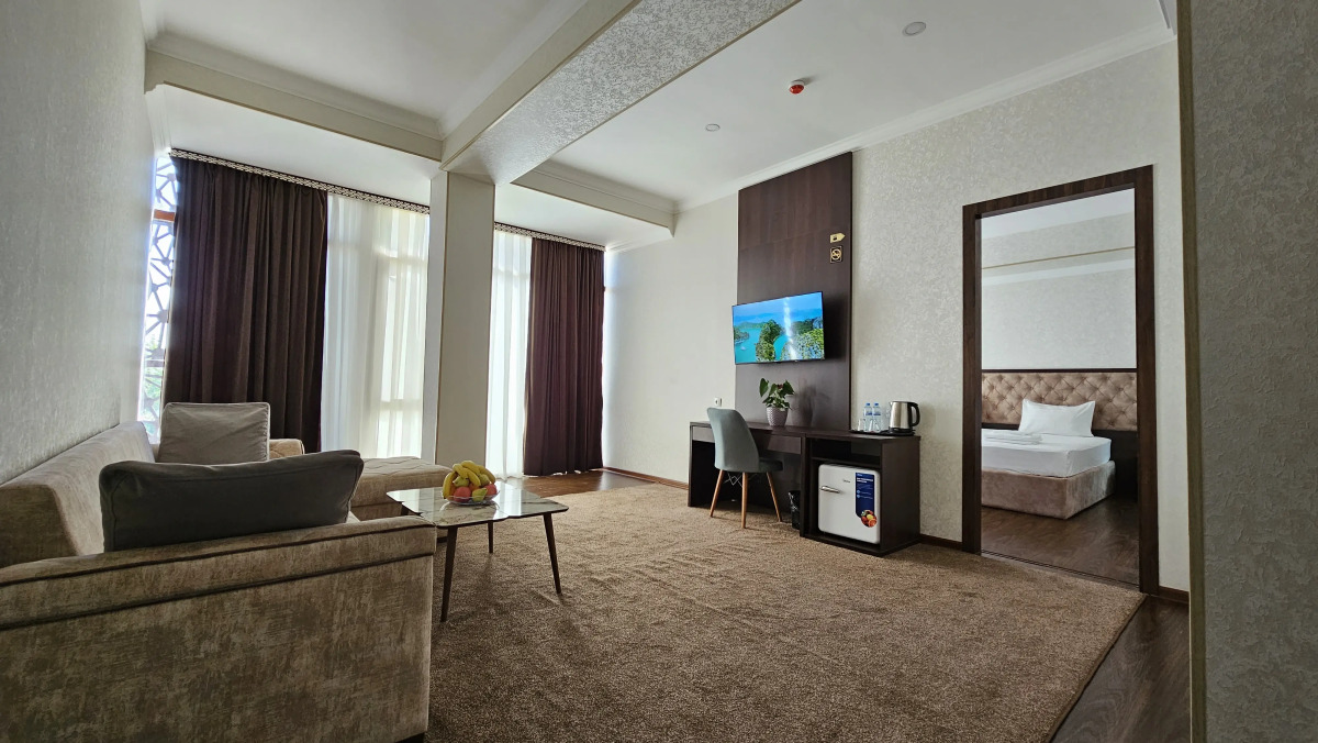 Отель Grand Turon Plaza